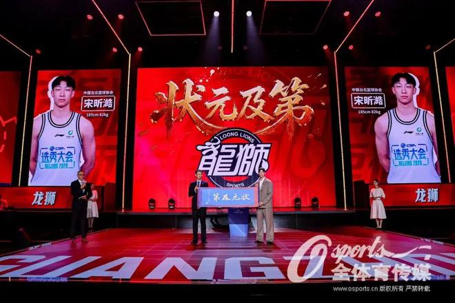 第一次!莫斯科,遭受到重型巡航导弹攻击!