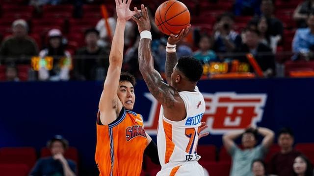 CBA最新消息!广东宏远确定换帅,北京首钢被重罚