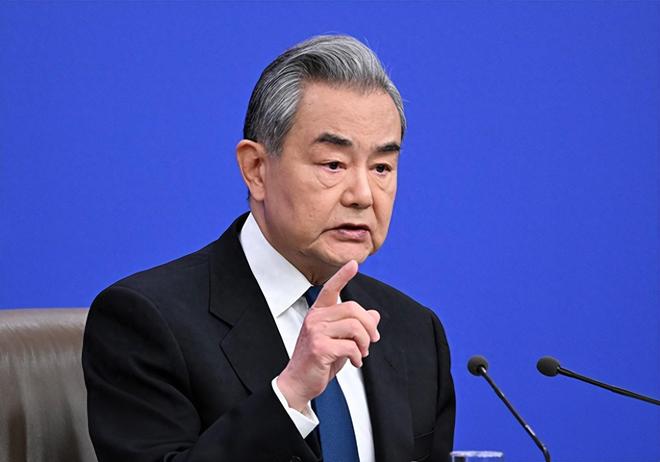 小布手下败将送蛋法网亚军,五姐郑钦文双喜临门,周意进八强
