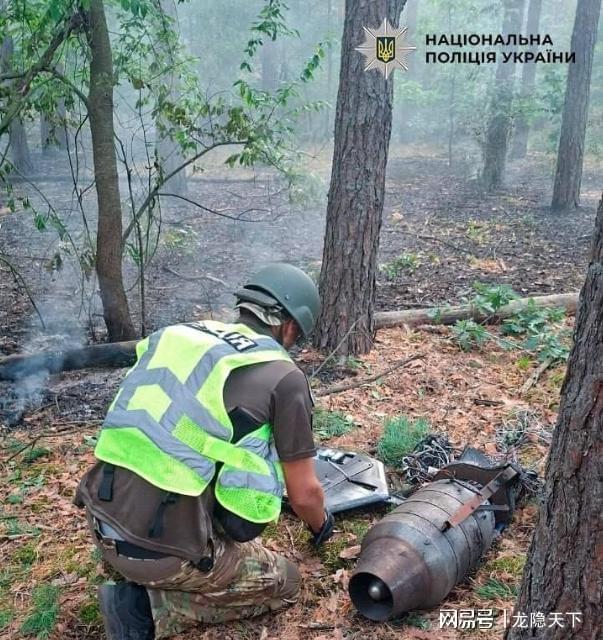 炮轰曼联后遭罚款!28岁铁卫正式致歉+想自由身离队 球队取消聚餐
