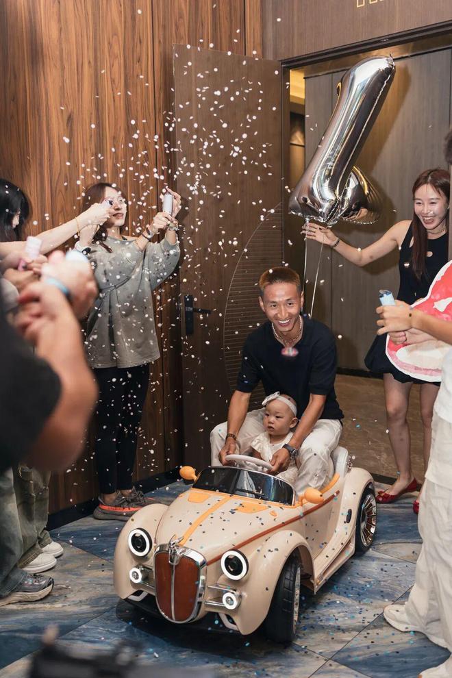 哲凯赖什乐疯了!阿森纳捡大漏!3500 万锁定 23 助喂饼机器